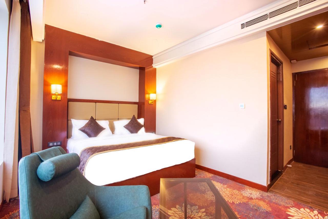 Kingston Hotel Bangalore Eksteriør bilde
