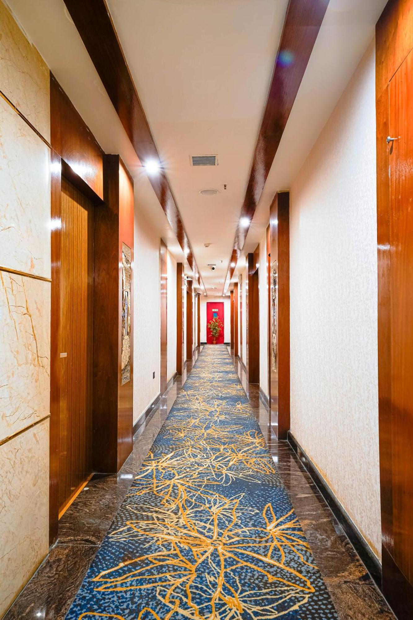 Kingston Hotel Bangalore Eksteriør bilde